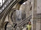 Pani Mariola, a w tle łuki Katedry Duomo (fot. T.M. Kolbuszowie) - wczasy, urlopy, wakacje