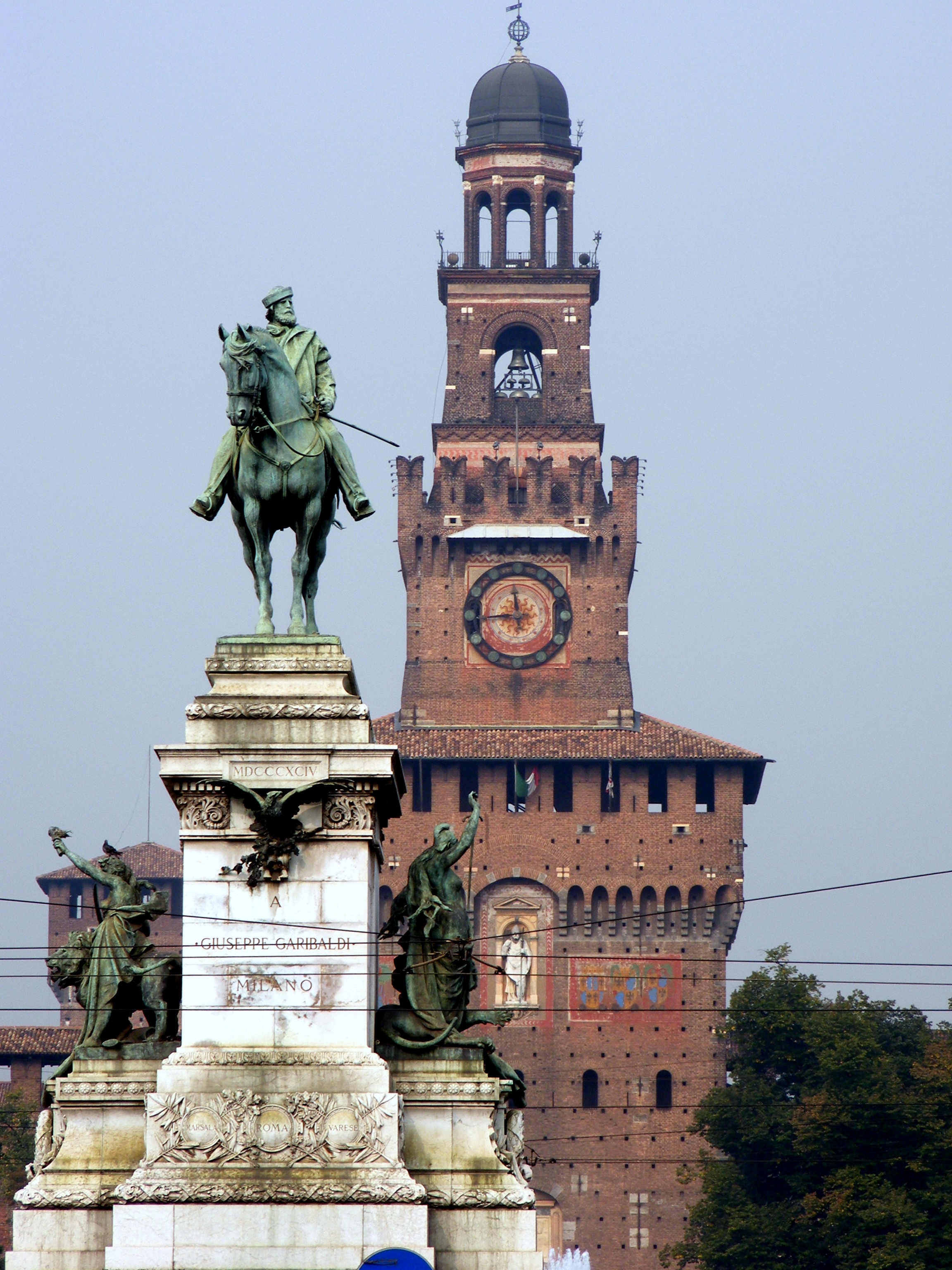 Zamek rodu Sforzów w Mediolanie